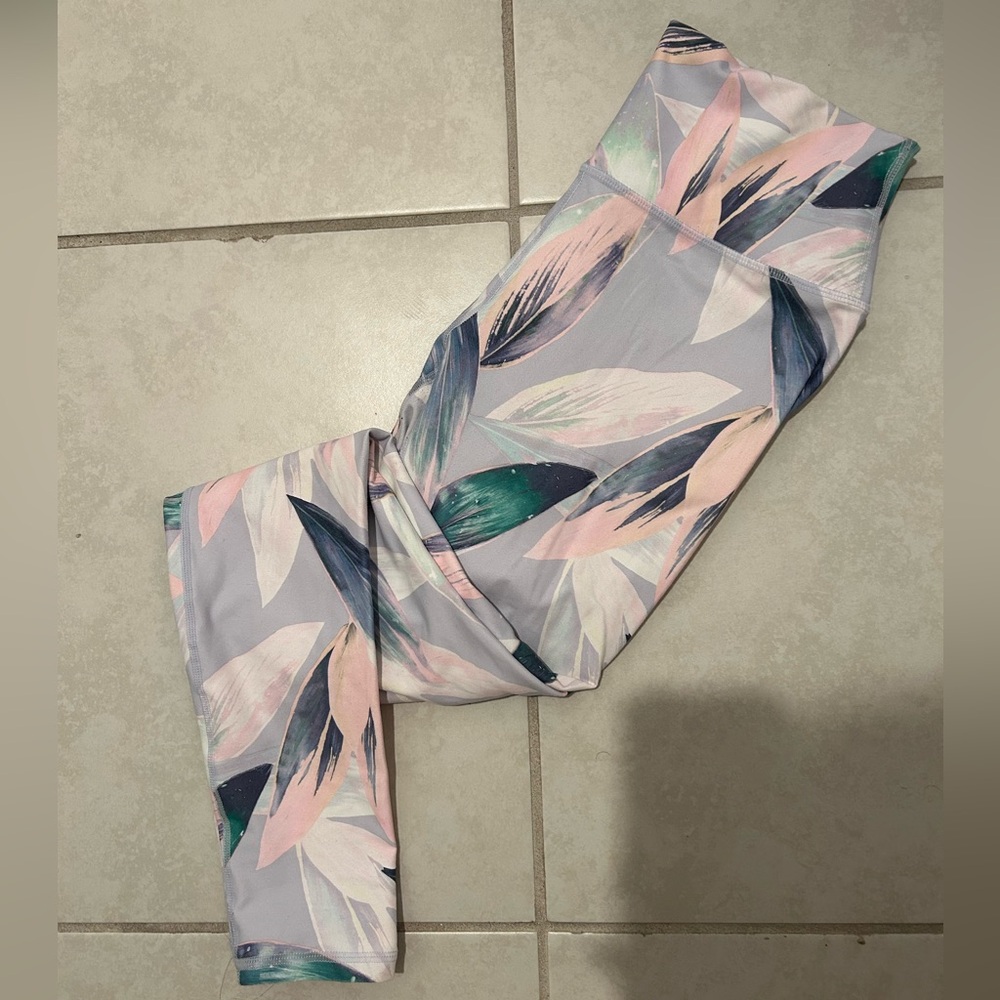 Fabletics Define Powerhold high waisted leggings
